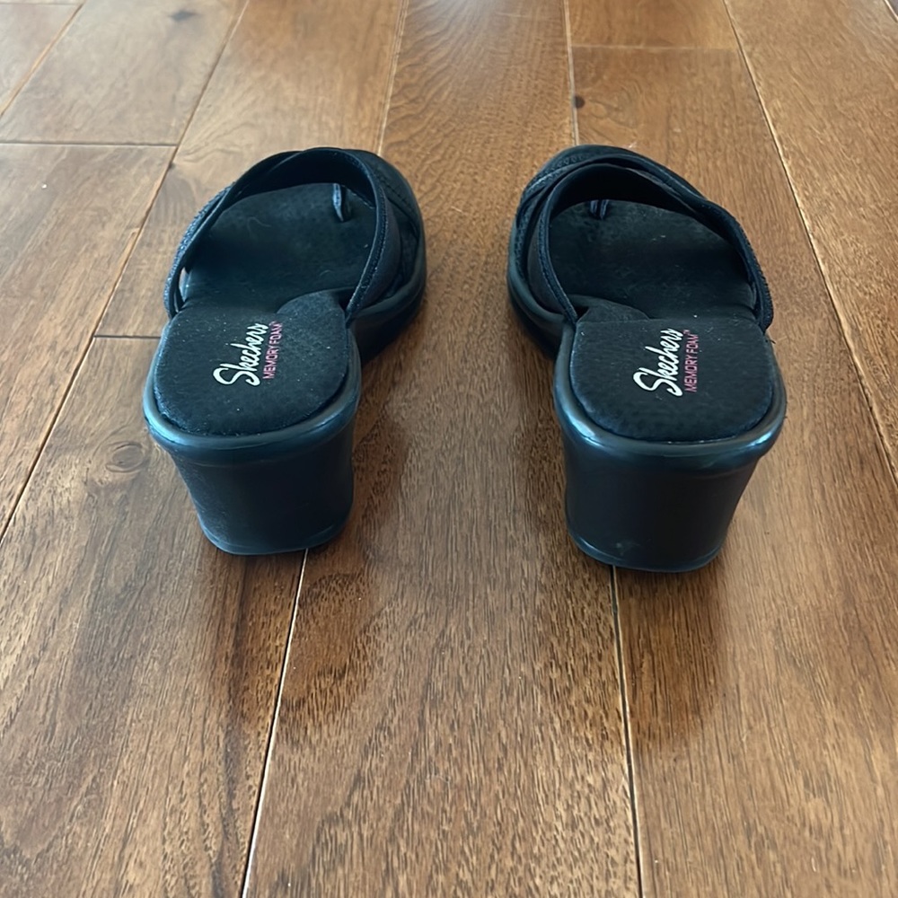 Skechers women’s wedges - Picture 4 of 4